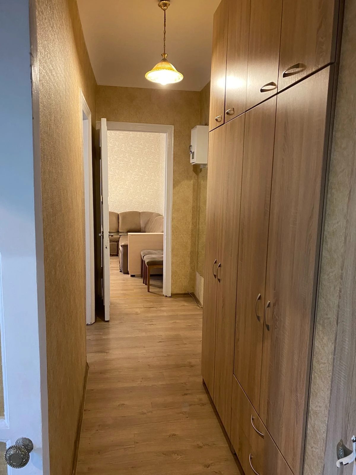 Сдам квартиру 2 комнаты, 50 m², 3 эт./5 этажей. 121, Яворницького пр., Днепр. 