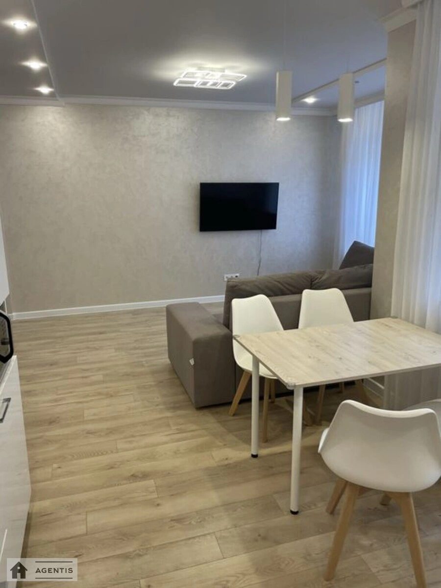 Apartment for rent 3 rooms, 87 m², 2nd fl./16 floors. 60, Tyraspolska 60, Kyiv. 