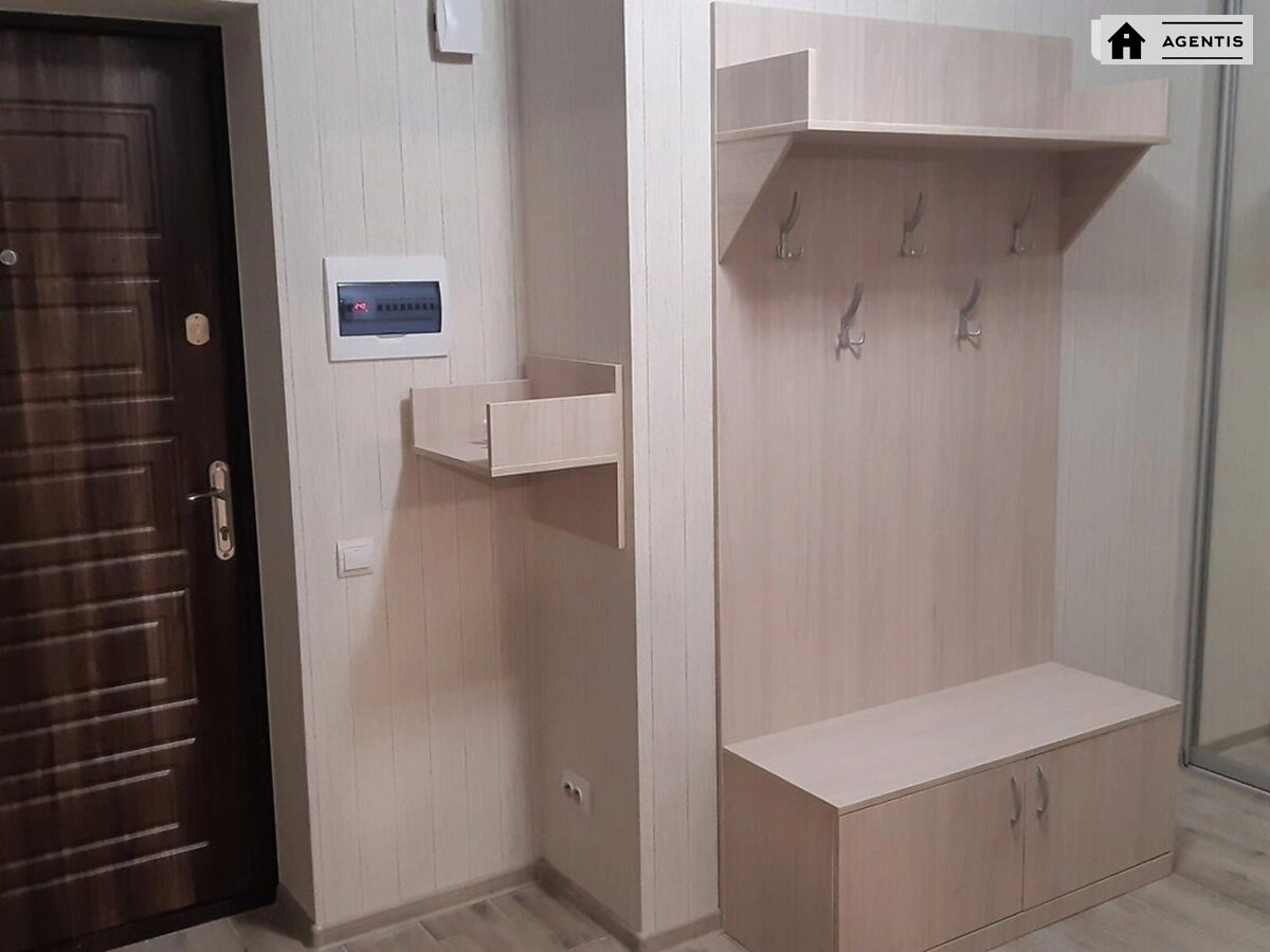 Здам квартиру 1 кімната, 42 m², 10 пов./16 поверхів. 43, Тираспольська 43, Київ. 