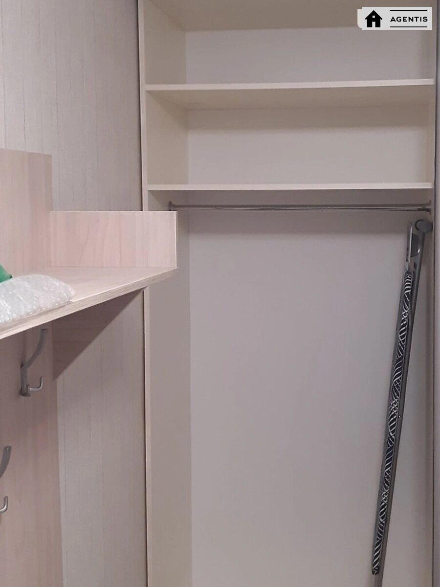 Здам квартиру 1 кімната, 42 m², 10 пов./16 поверхів. 43, Тираспольська 43, Київ. 