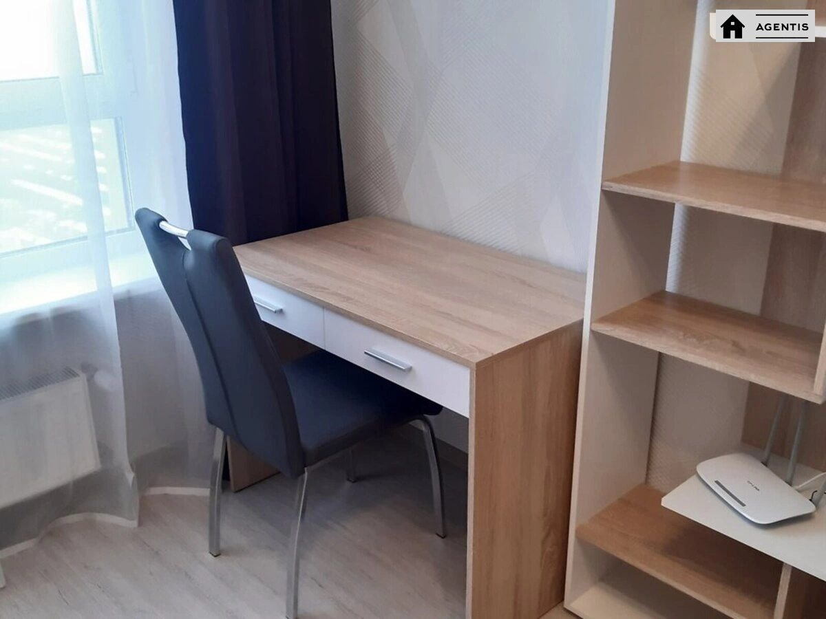 Сдам квартиру 1 комната, 42 m², 10 эт./16 этажей. 43, Тираспольская 43, Киев. 