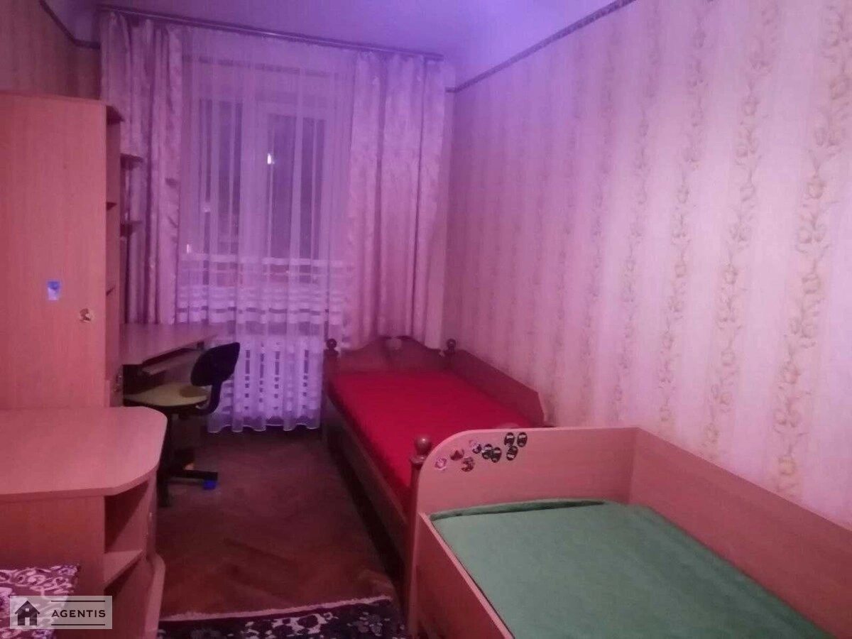 Здам квартиру 2 кімнати, 46 m², 5 пов./5 поверхів. Харківське 4, Київ. 