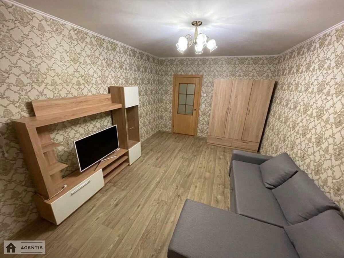 Сдам квартиру 1 комната, 43 m², 7 эт./18 этажей. 18, Петра Григоренка просп., Киев. 