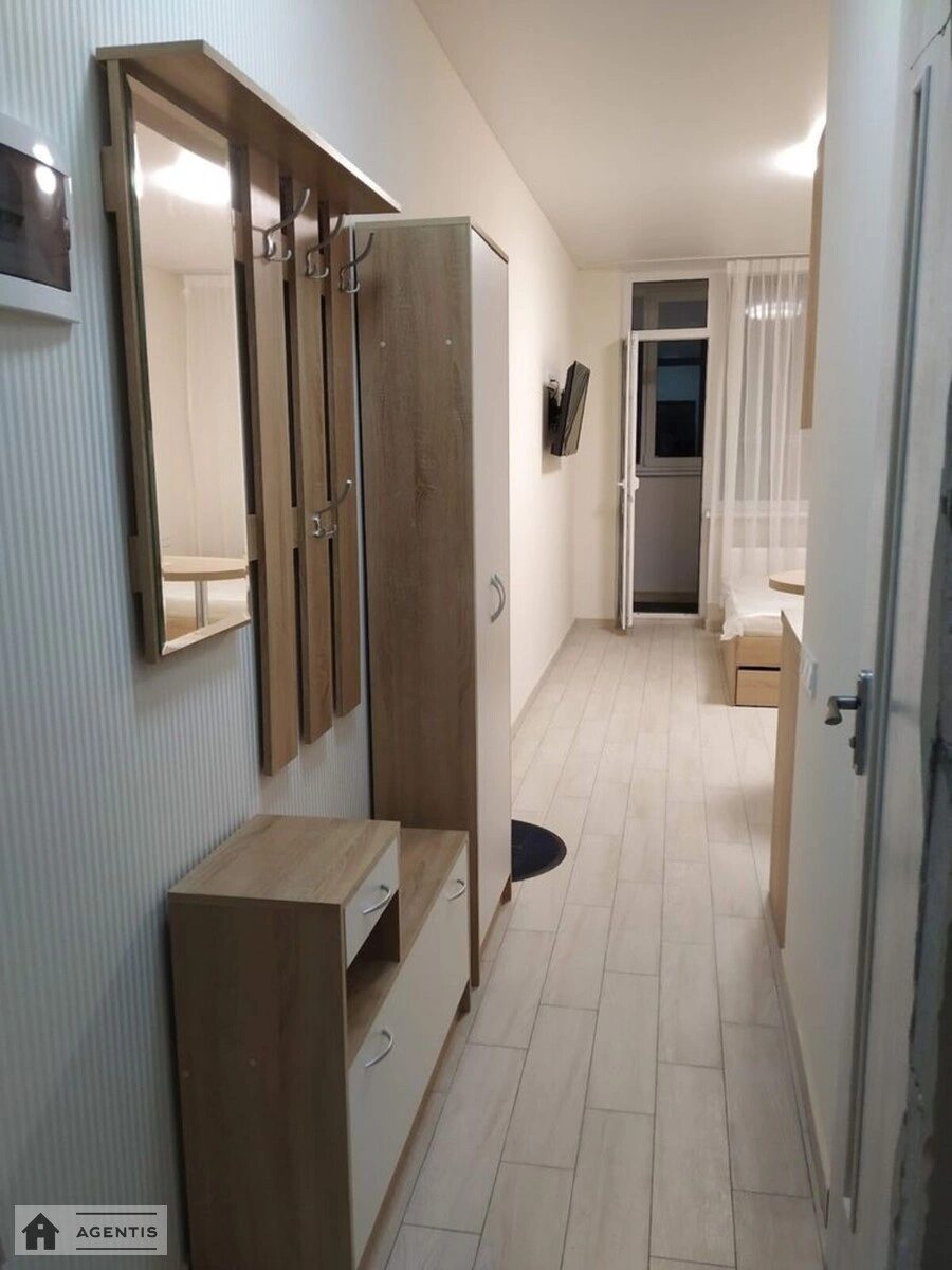 Здам квартиру 1 кімната, 25 m², 21 пов./26 поверхів. 73, Польова 73, Київ. 