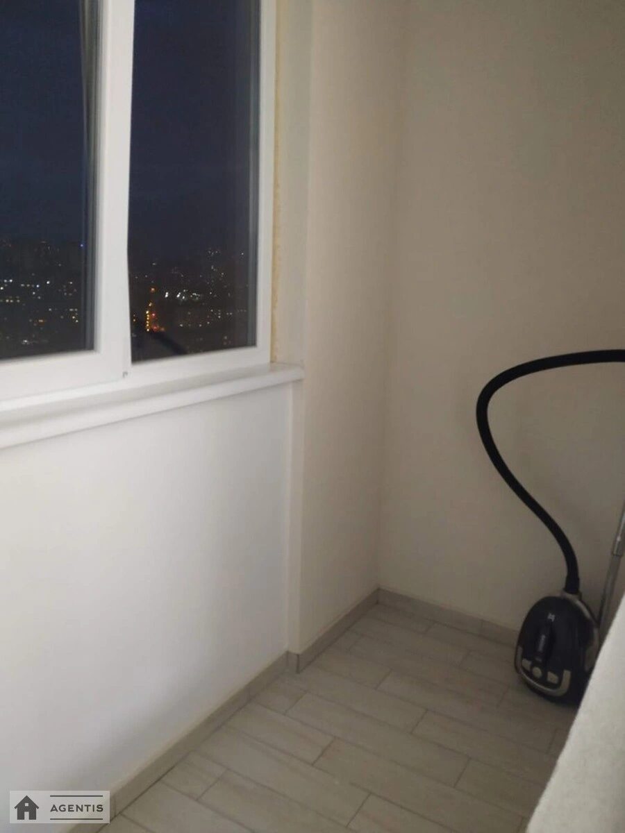 Apartment for rent 1 room, 25 m², 21st fl./26 floors. 73, Polova 73, Kyiv. 