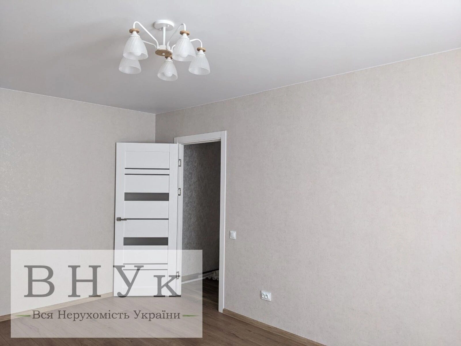 Apartments for sale 2 rooms, 58 m², 10th fl./10 floors. Troleybusna vul., Ternopil. 