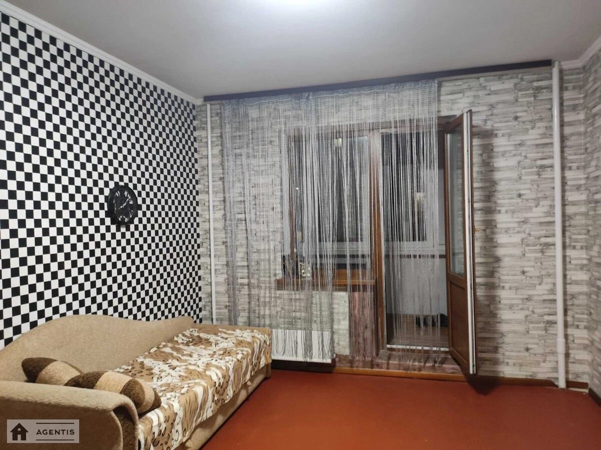 Apartment for rent 3 rooms, 68 m², 8th fl./10 floors. 8, Tetyanynska vul. Levanevskoho, Kyiv. 