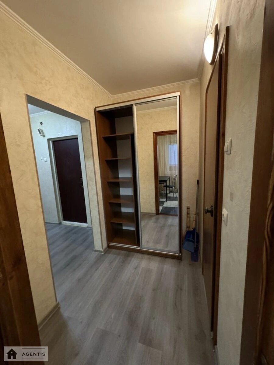 Здам квартиру 1 кімната, 45 m², 11 пов./14 поверхів. 2, Федора Ернста вул., Київ. 