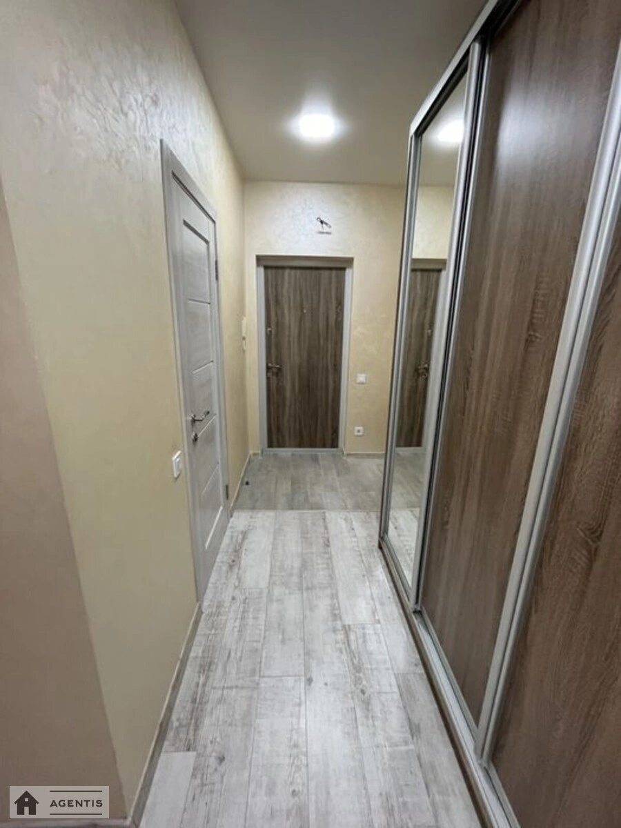 Apartment for rent 1 room, 41 m², 3rd fl./9 floors. 4, Teremkivska 4, Kyiv. 