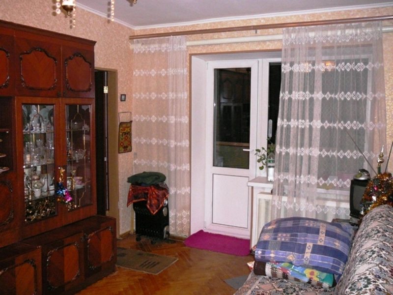 Продаж квартири. 2 кімнати, 44 m², 2 поверх/5 поверхів. Героїв Севастополя, Київ. 