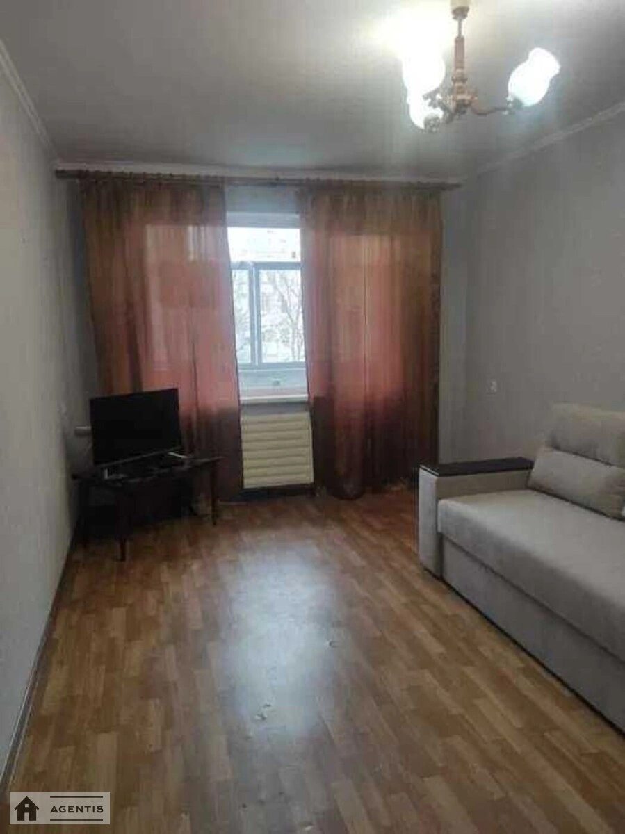 Сдам квартиру 1 комната, 48 m², 6 эт./9 этажей. 27, Оболонский 27, Киев. 