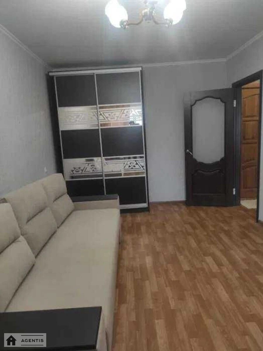 Apartment for rent 1 room, 48 m², 6th fl./9 floors. 27, Obolonskiy 27, Kyiv. 