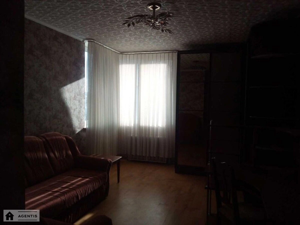 Apartment for rent 3 rooms, 107 m², 16th fl./16 floors. 35, Anny Akhmatovoyi vul., Kyiv. 