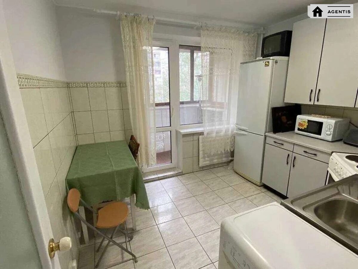 Здам квартиру 1 кімната, 35 m², 4 пов./9 поверхів. 23, Санаторна 23, Київ. 