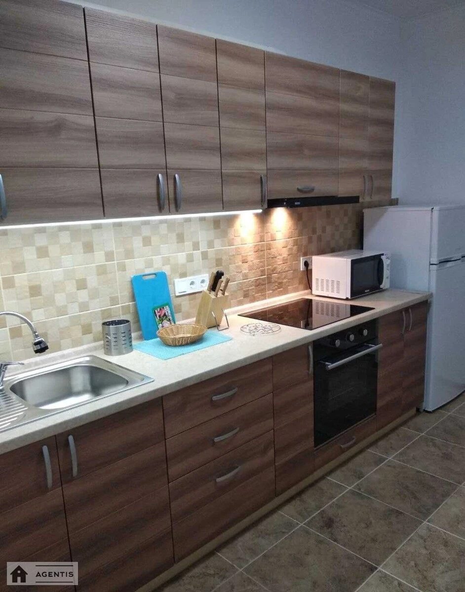 Сдам квартиру 1 комната, 44 m², 8 эт./16 этажей. 19, Віталія Скакуна вул. (Академіка Каблукова), Киев. 