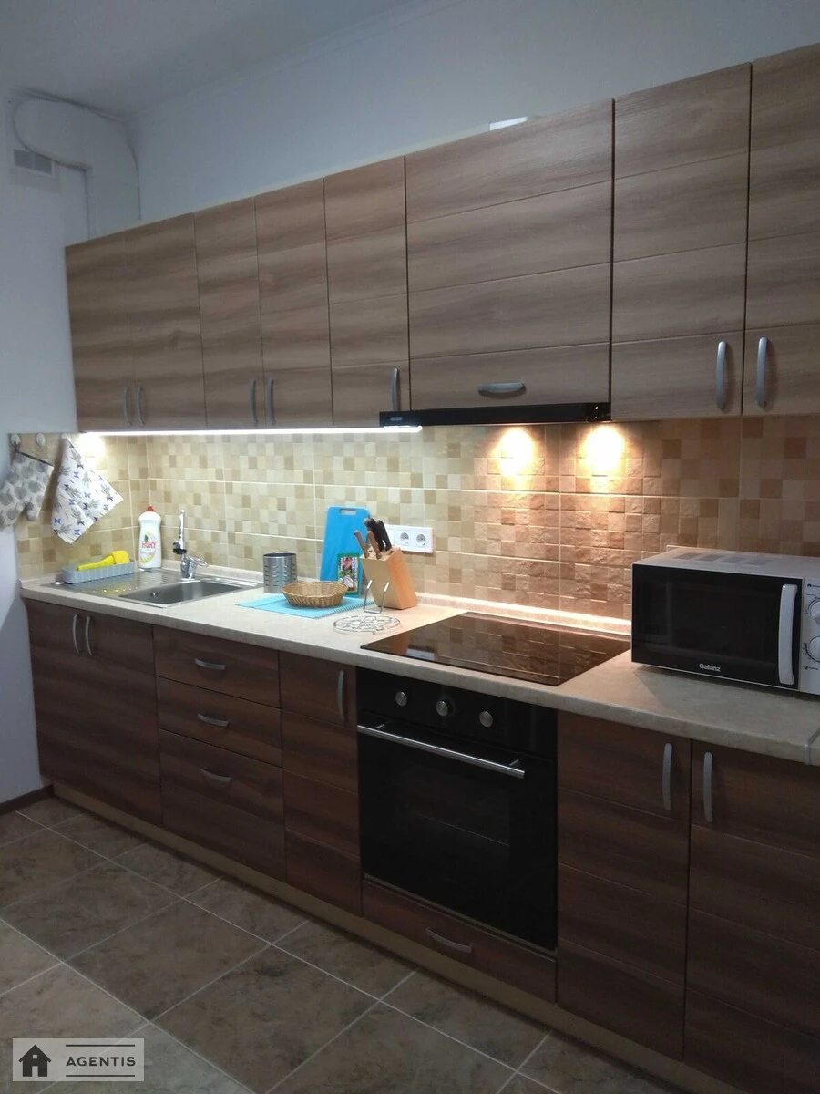 Сдам квартиру 1 комната, 44 m², 8 эт./16 этажей. 19, Віталія Скакуна вул. (Академіка Каблукова), Киев. 