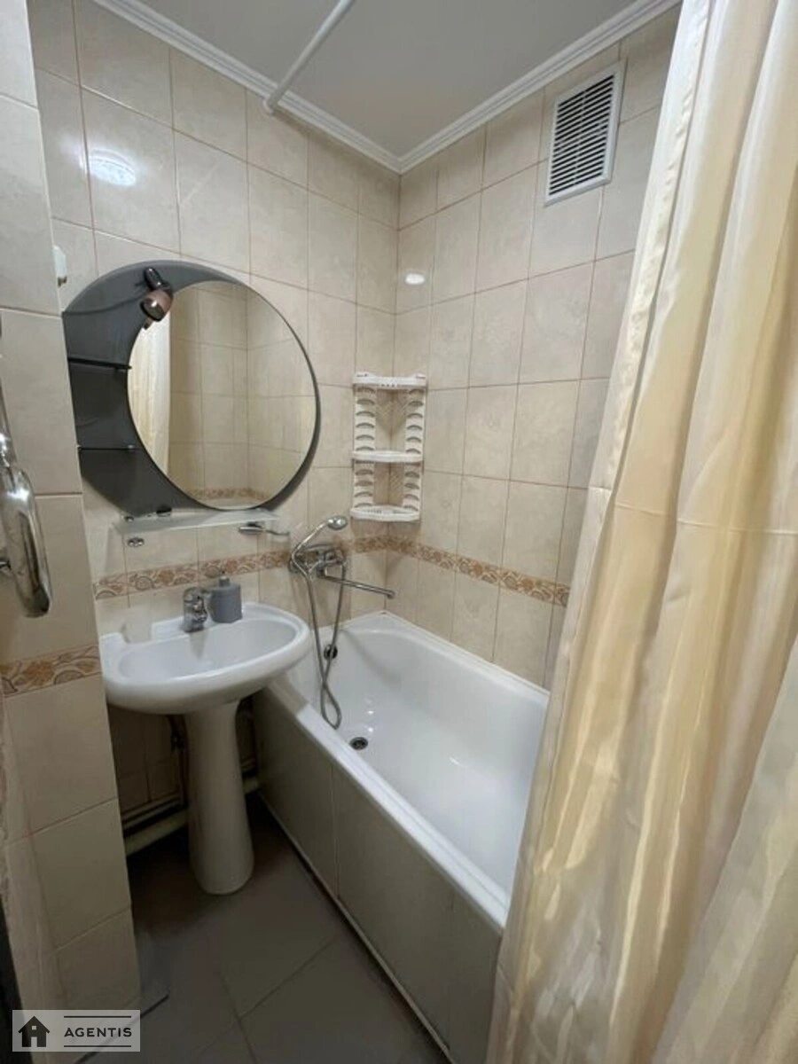 Здам квартиру 2 кімнати, 45 m², 5 пов./9 поверхів. Бондарський, Київ. 