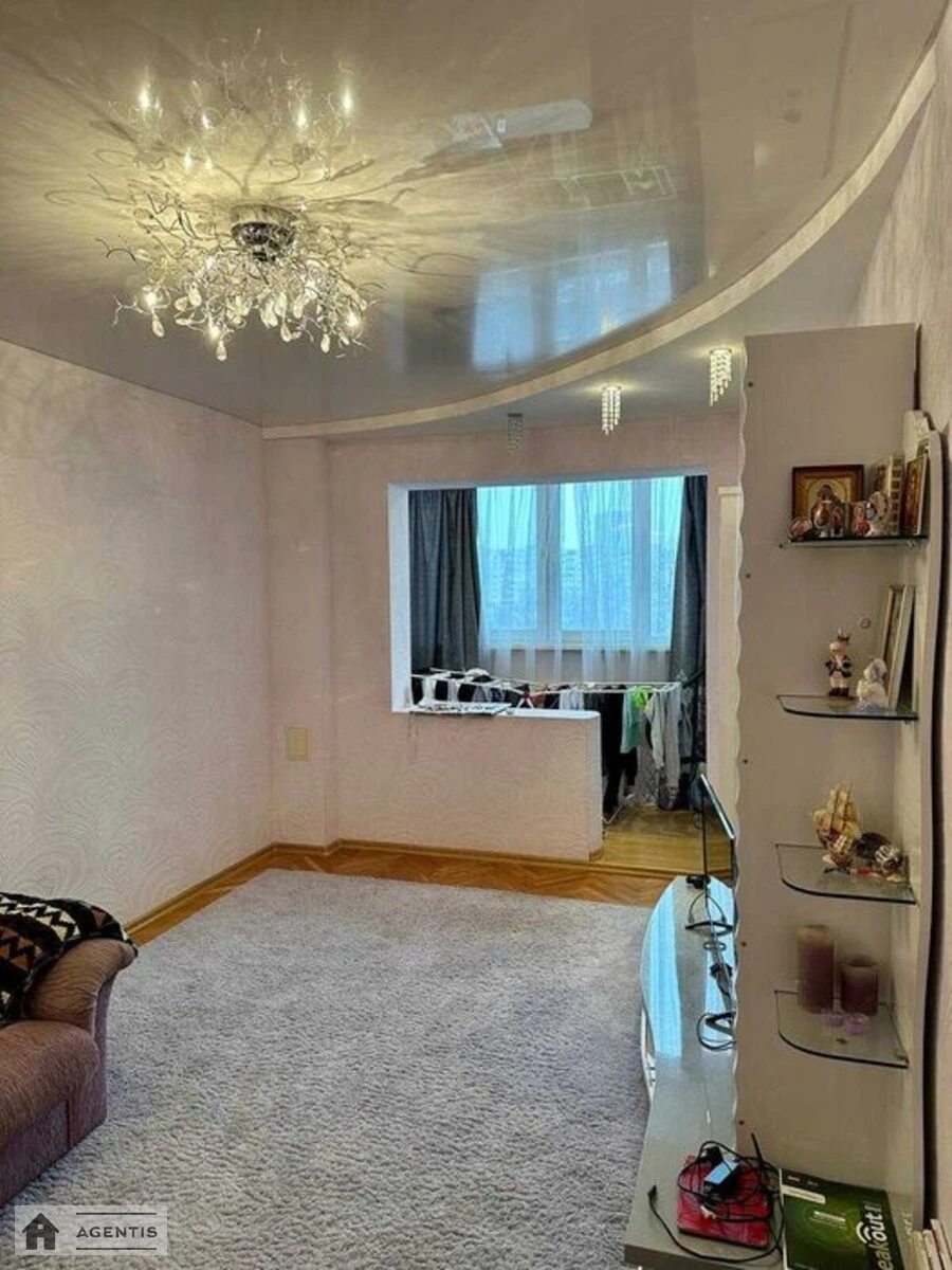 Apartment for rent 3 rooms, 72 m², 6th fl./16 floors. 18, Ichkerska vul. Hroznenska, Kyiv. 