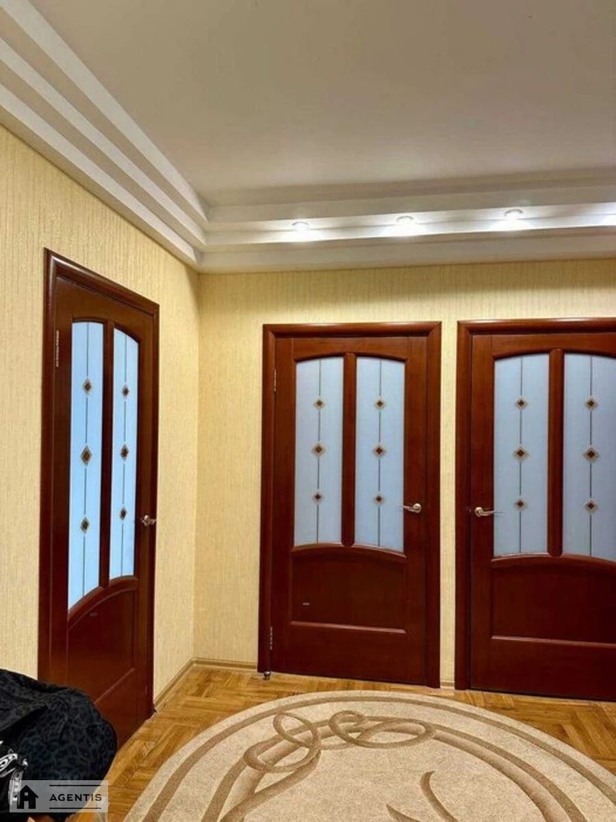 Apartment for rent 3 rooms, 72 m², 6th fl./16 floors. 18, Ichkerska vul. Hroznenska, Kyiv. 