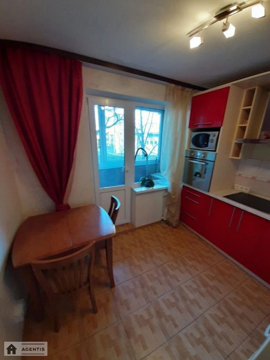 Apartment for rent 1 room, 36 m², 2nd fl./16 floors. 11, Golosiyivskiy 11, Kyiv. 