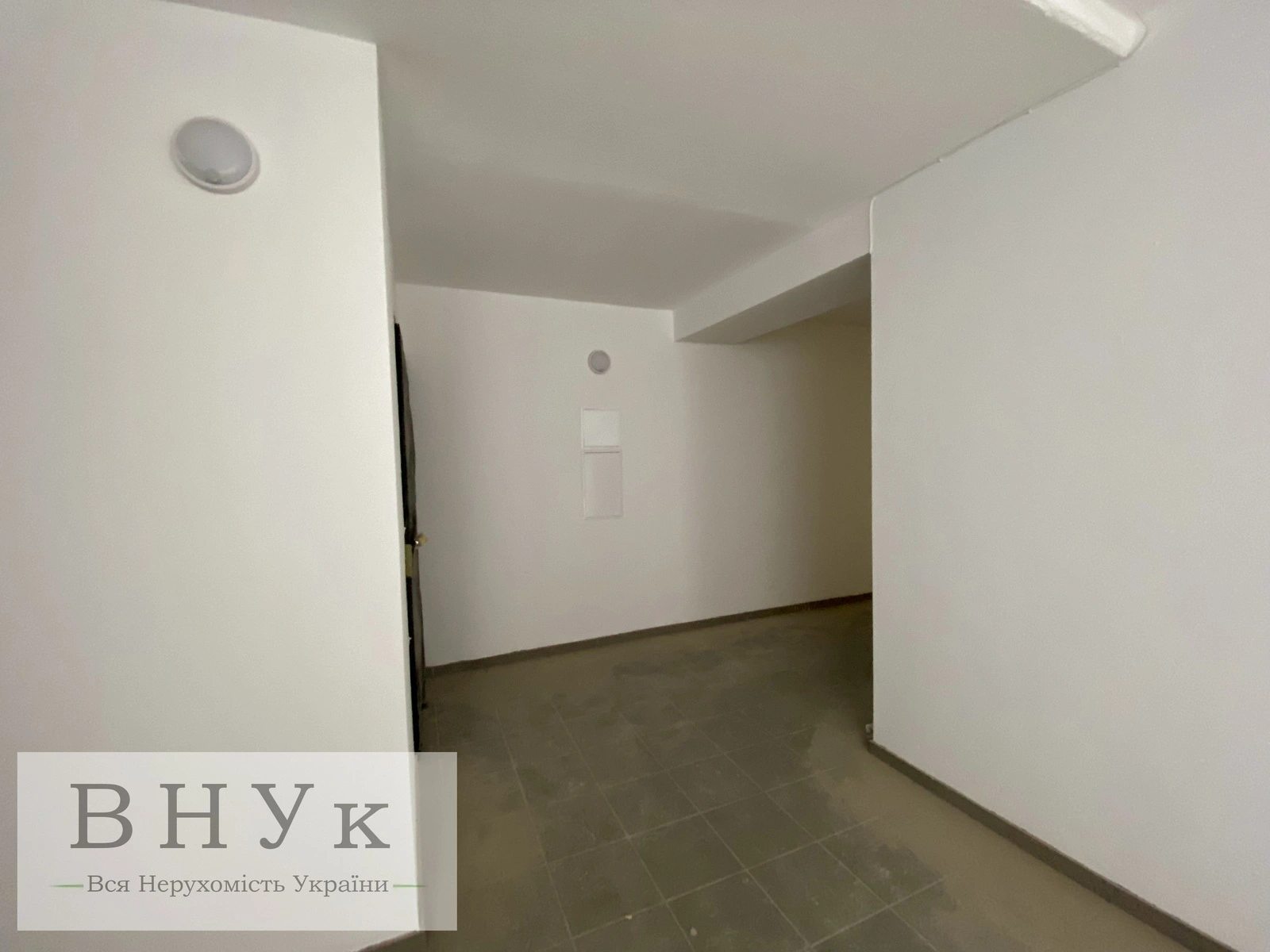 Продаж квартири 1 кімната, 42 m², 4 пов./5 поверхів. Петриків / Шептицького вул., Тернопіль. 