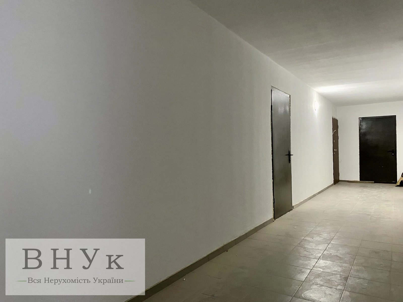 Apartments for sale 1 room, 42 m², 4th fl./5 floors. Petrykiv  Sheptytskoho vul., Ternopil. 