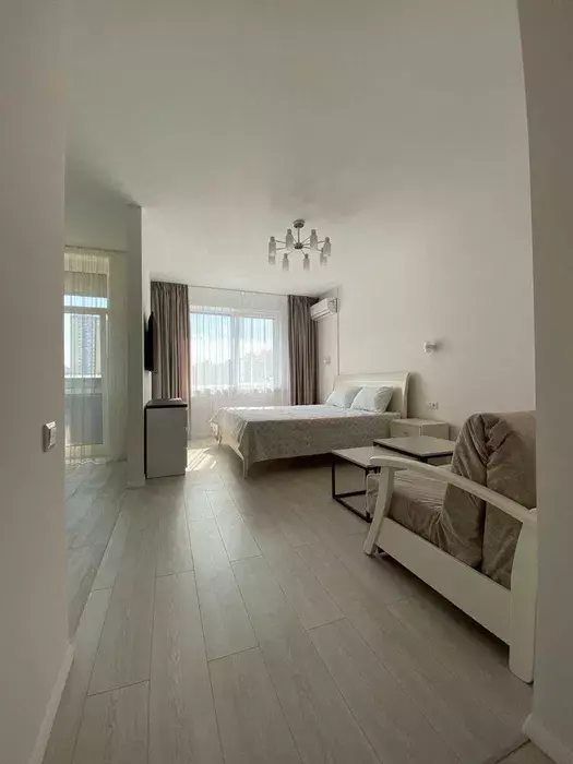 Сдам квартиру 1 комната, 42 m², 7 эт./16 этажей. 13, Костанайська вул., Киев. 