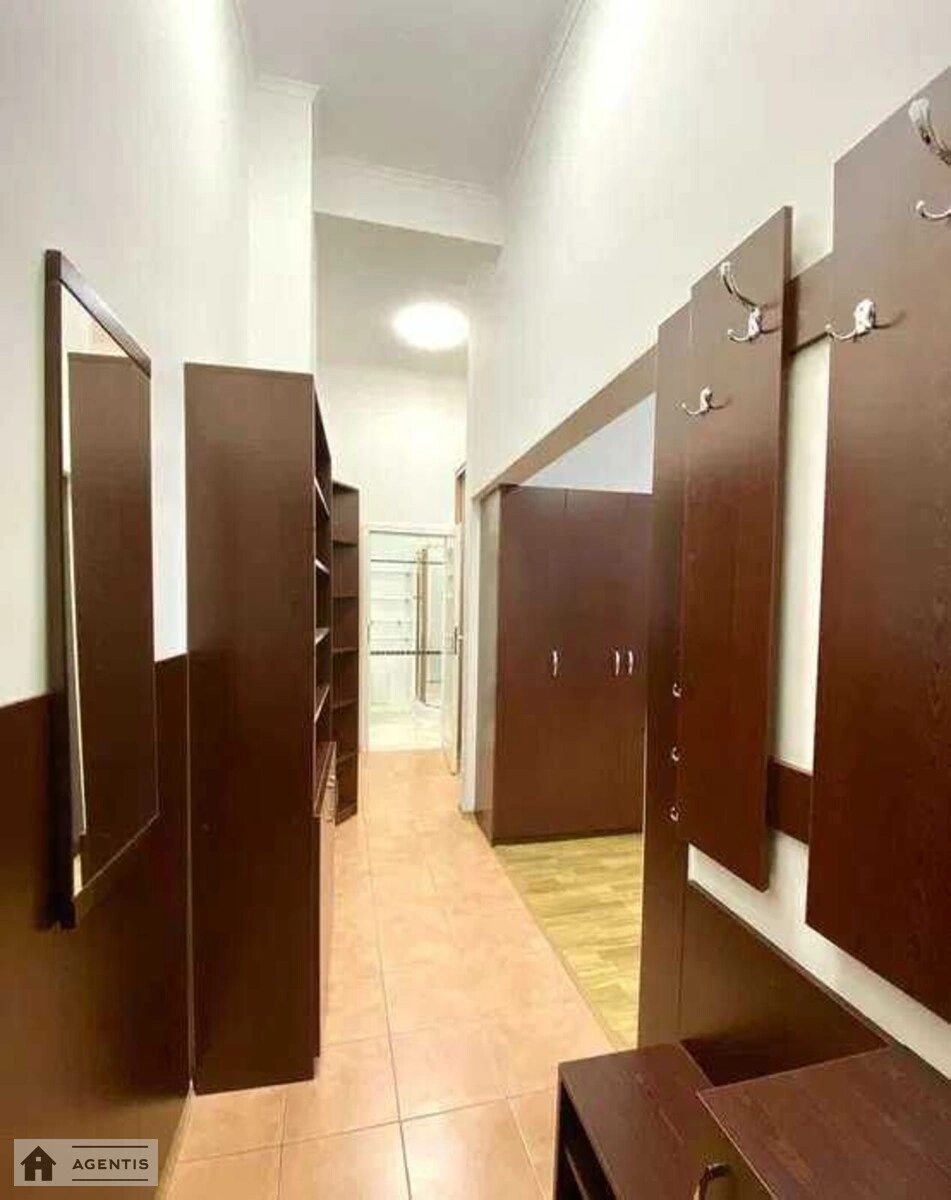 Здам квартиру 1 кімната, 46 m², 3 пов./16 поверхів. 3, Феодосійська 3, Київ. 