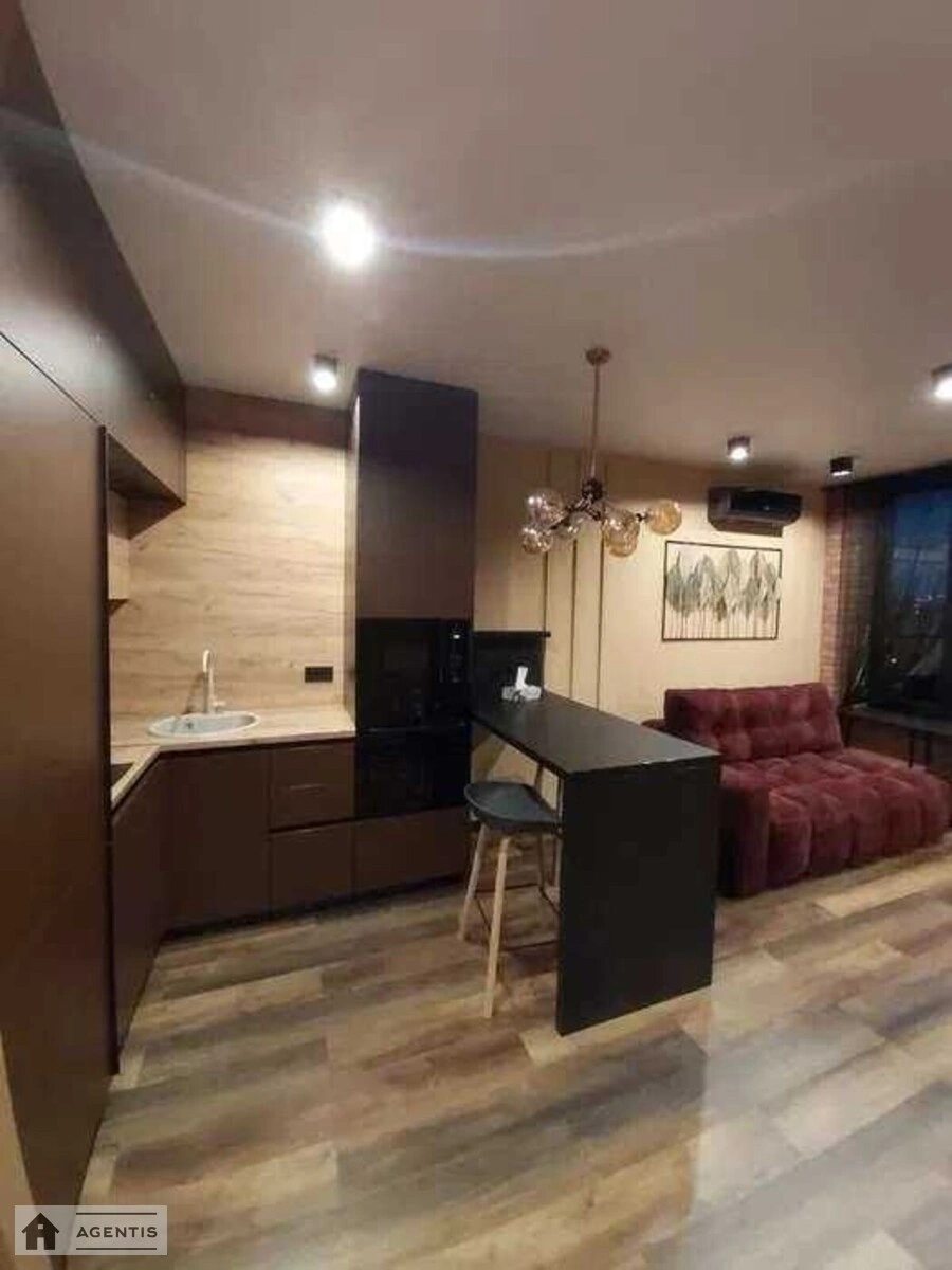 Apartment for rent 1 room, 46 m², 3rd fl./21 floors. 58, Todosya Osmachky vul. Horkoho, Kyiv. 