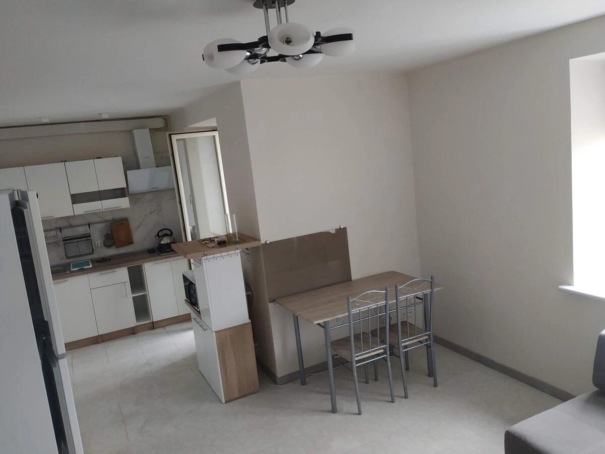 Здам квартиру 1 кімната, 43 m², 9 пов./11 поверхів. 7, Анни Ахматової вул., Київ. 