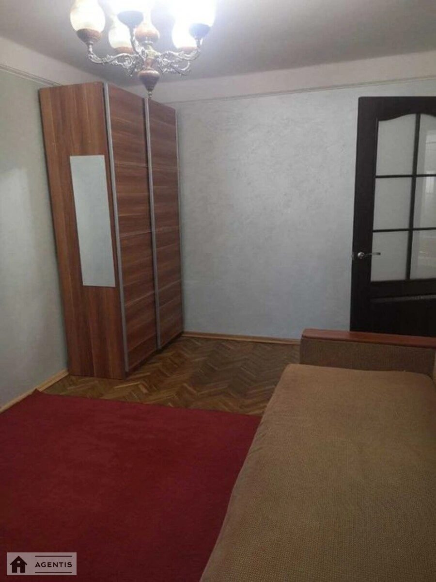 Здам квартиру 1 кімната, 30 m², 1 пов./5 поверхів. 18, Братиславська 18, Київ. 