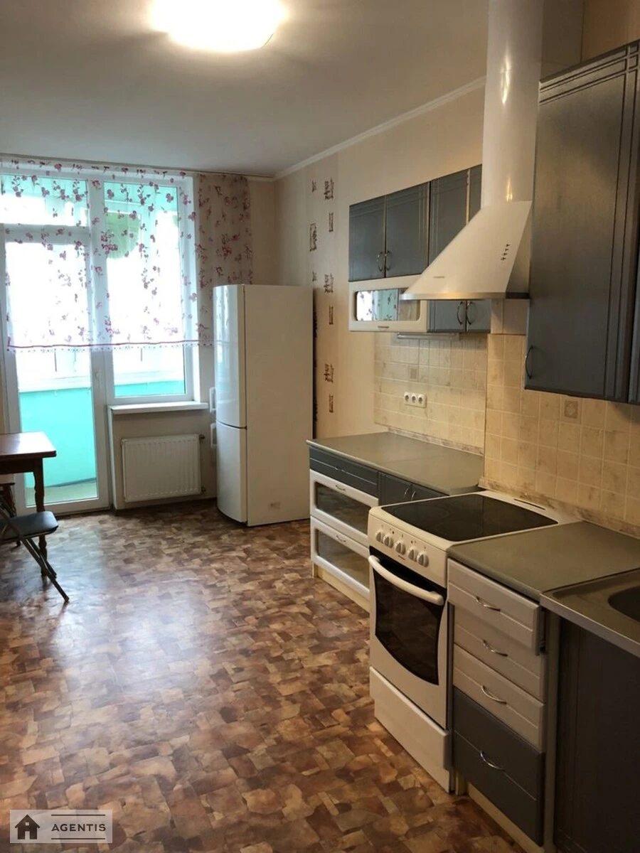 Сдам квартиру 2 комнаты, 70 m², 11 эт./25 этажей. Святошинский район, Киев. 