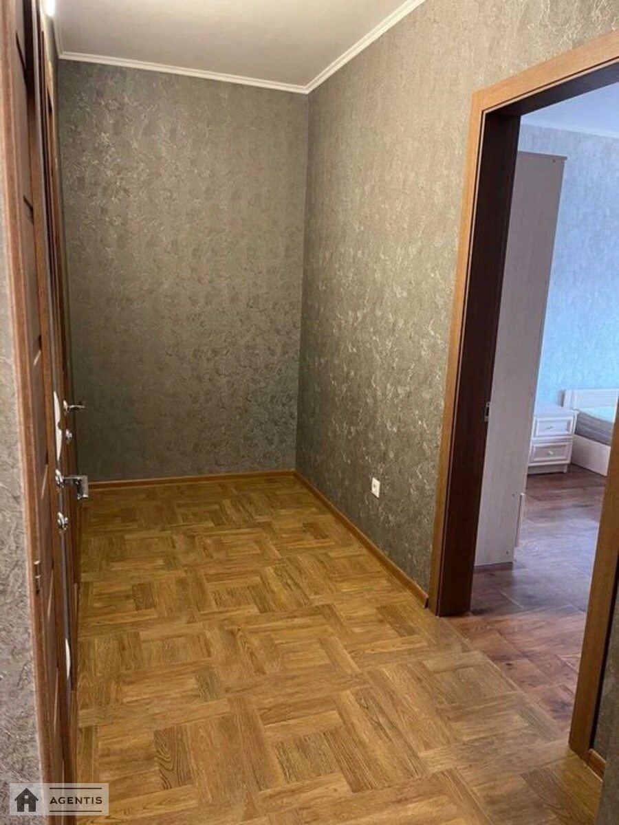 Apartment for rent 1 room, 49 m², 4th fl./25 floors. 22, Konoplyanska 22, Kyiv. 