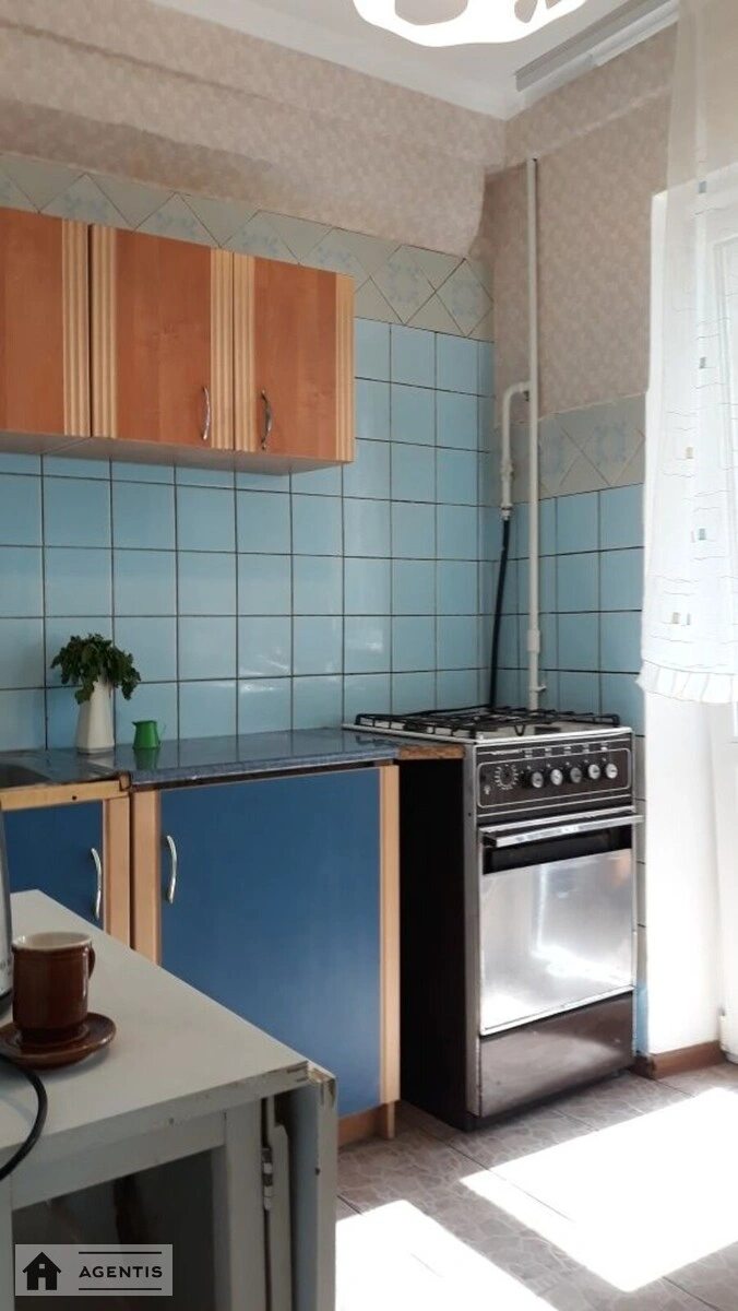 Apartment for rent 1 room, 31 m², 3rd fl./9 floors. 92, Pravdy 92, Kyiv. 