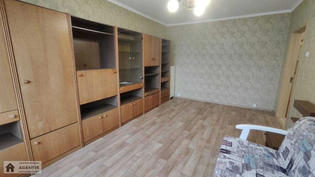 Здам квартиру 2 кімнати, 49 m², 7 пов./9 поверхів. 27, Лук’янівська 27, Київ. 