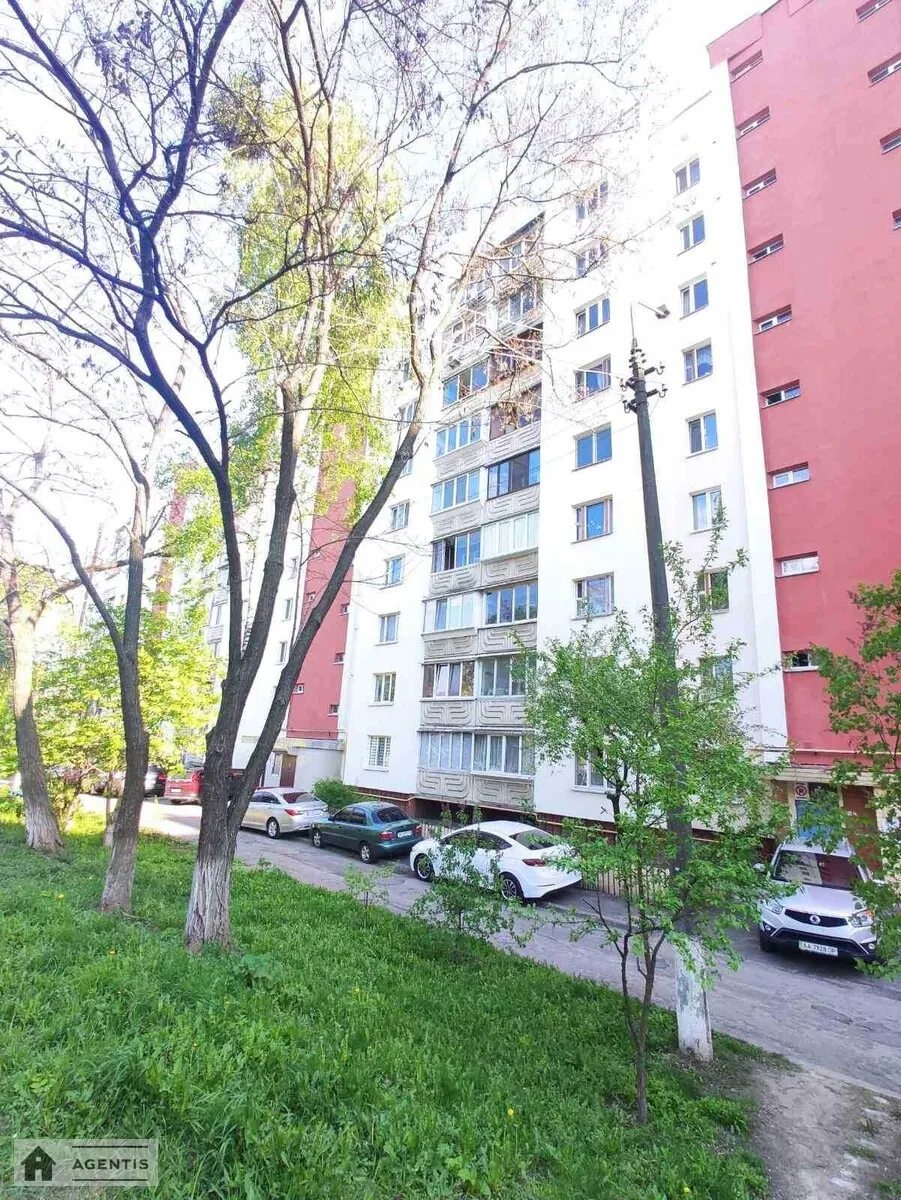 Apartment for rent 2 rooms, 49 m², 7th fl./9 floors. 27, Lukyanivska 27, Kyiv. 