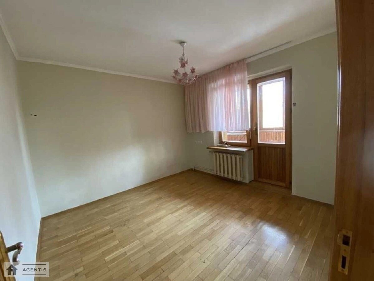 Apartment for rent 4 rooms, 90 m², 12th fl./16 floors. 14, Vyacheslava Chornovola vul., Kyiv. 