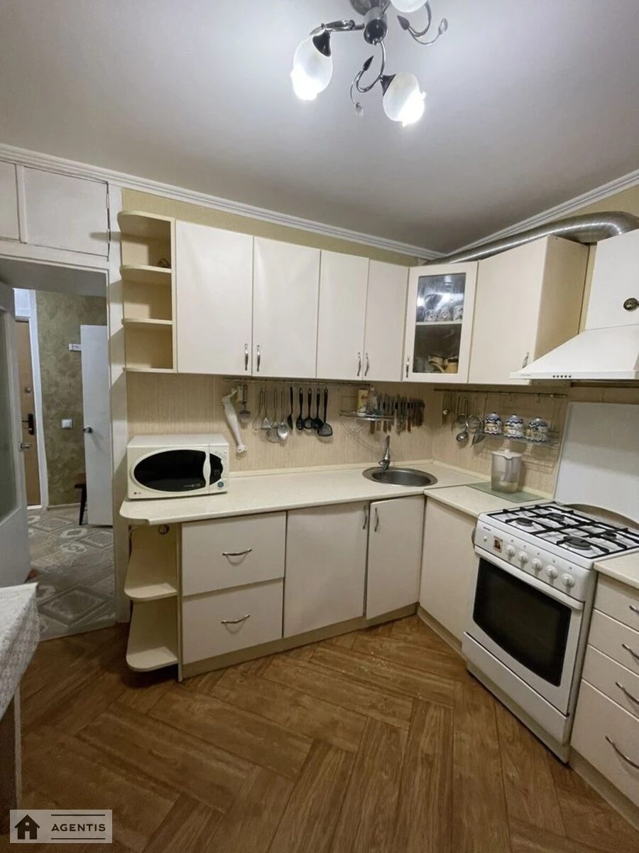 Здам квартиру 1 кімната, 34 m², 13 пов./16 поверхів. Якуба Коласа, Київ. 