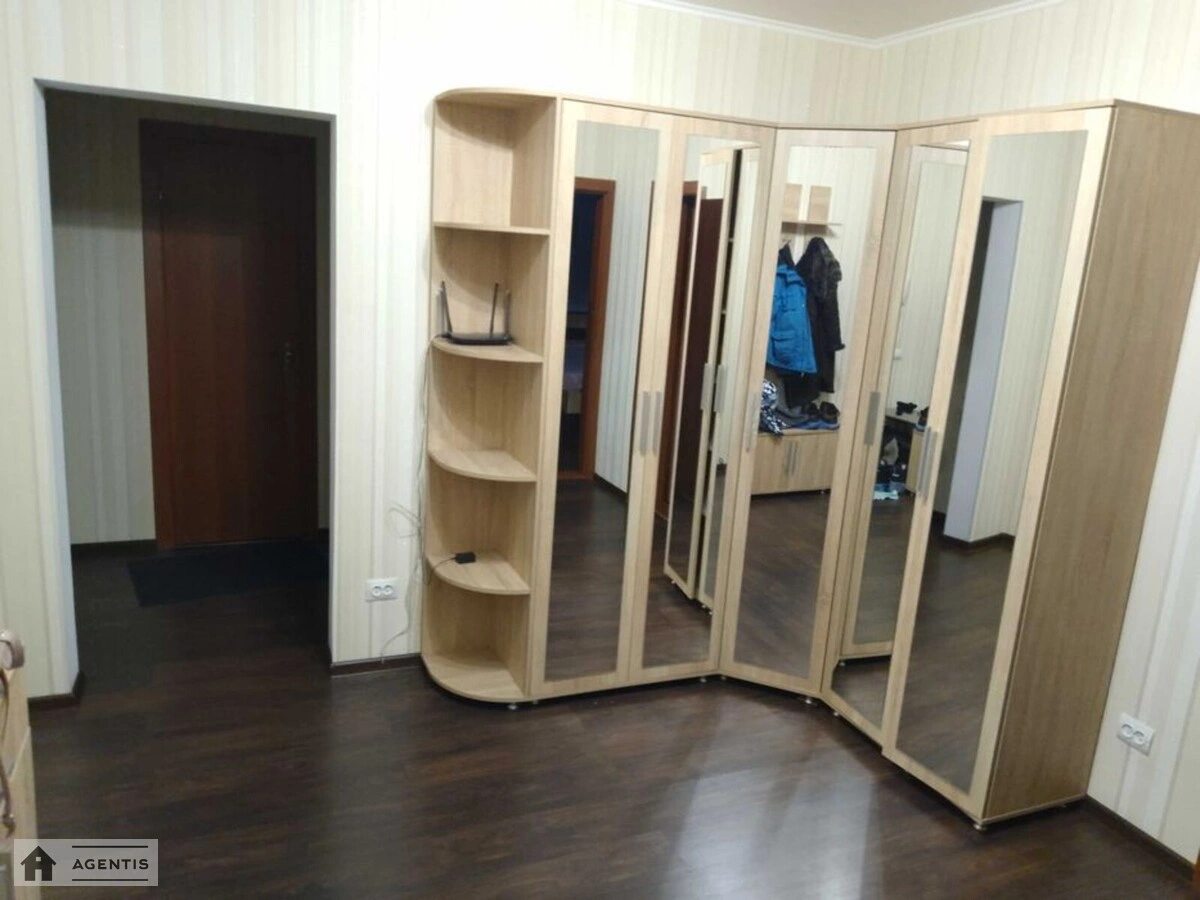 Apartment for rent 3 rooms, 99 m², 24th fl./25 floors. 13, Zdolbunivska 13, Kyiv. 