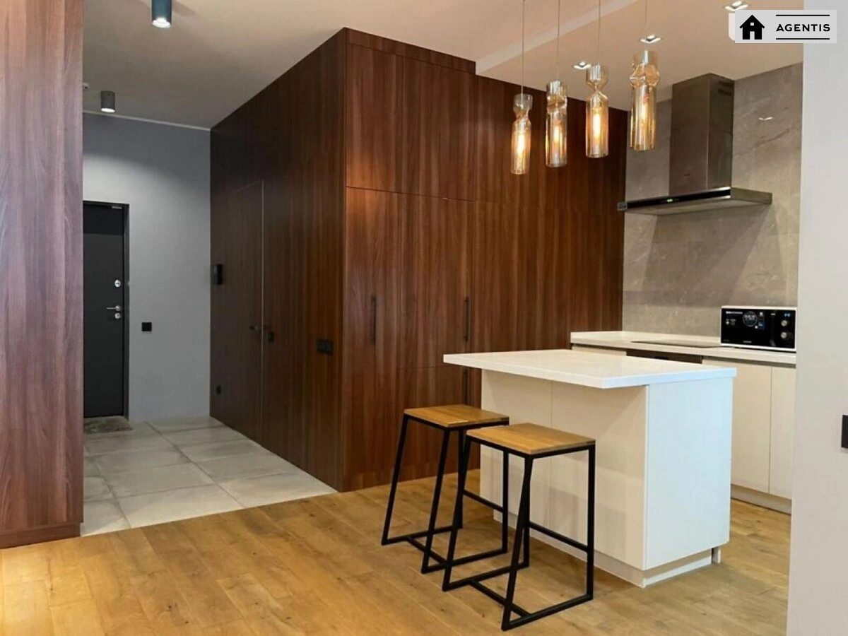 Сдам квартиру 2 комнаты, 67 m², 10 эт./30 этажей. 37, Саксаганского 37, Киев. 