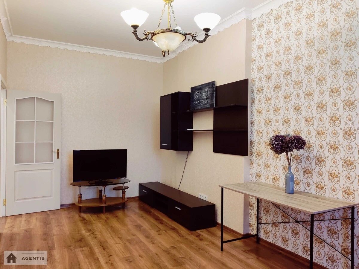 Сдам квартиру 1 комната, 45 m², 22 эт./32 этажа. 118, Жилянская 118, Киев. 