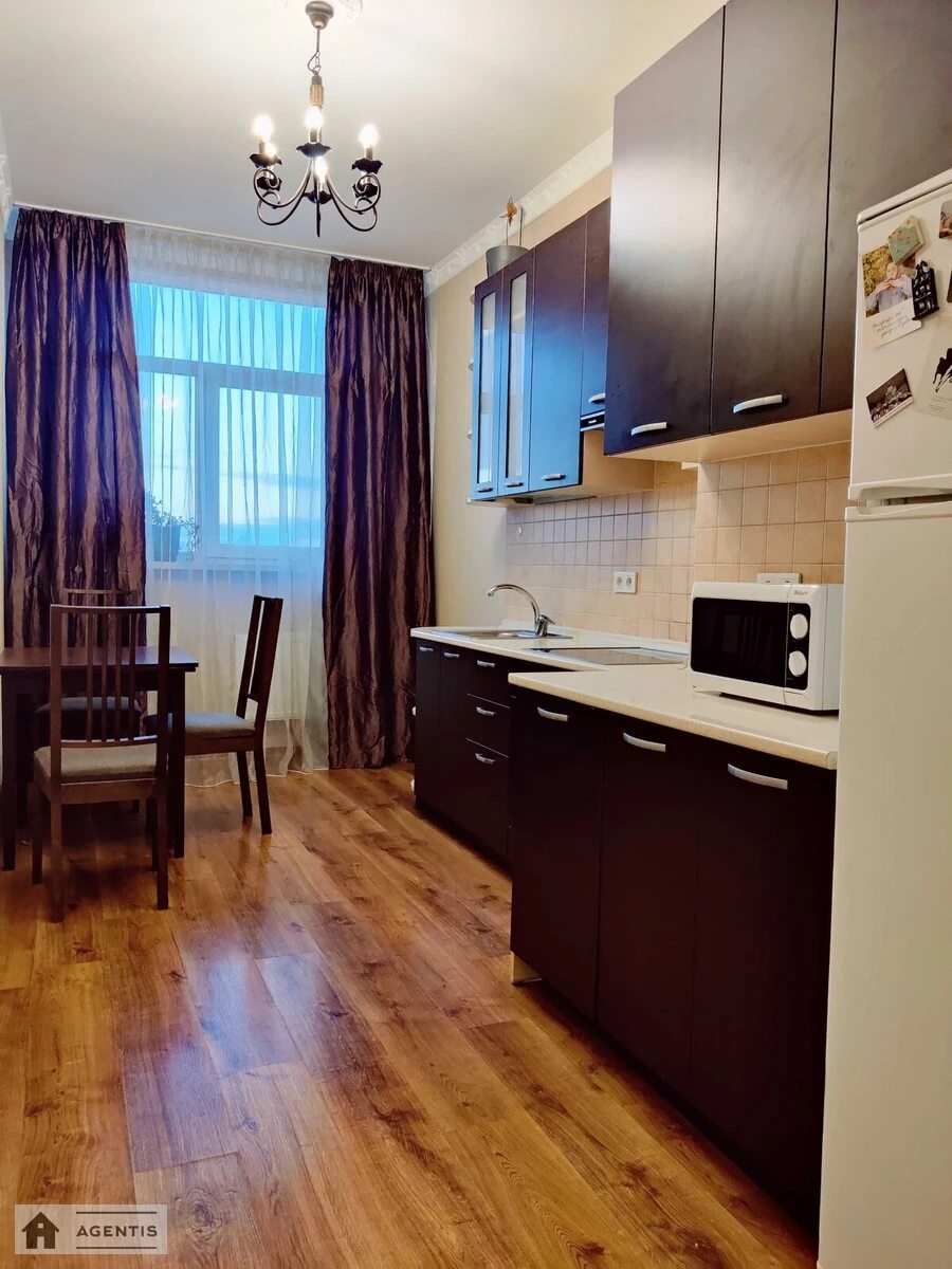 Apartment for rent 1 room, 45 m², 22nd fl./32 floors. 118, Zhylyanska 118, Kyiv. 