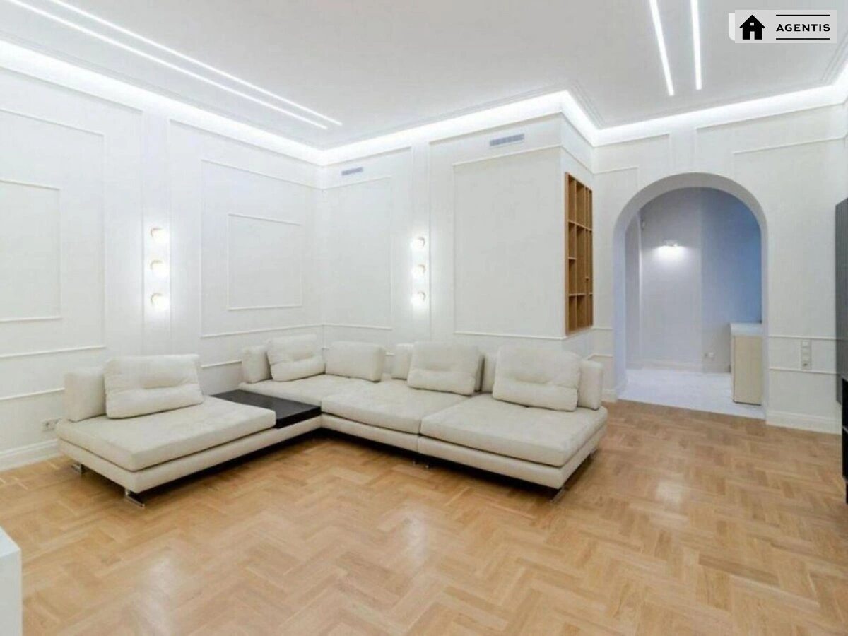 Apartment for rent 4 rooms, 190 m², 5th fl./6 floors. 26, Velyka Vaselkivska 26, Kyiv. 