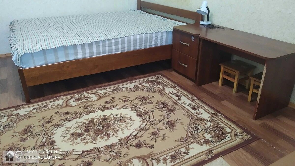 Сдам квартиру 2 комнаты, 82 m², 5 эт./16 этажей. 5, Васильченко 5, Киев. 