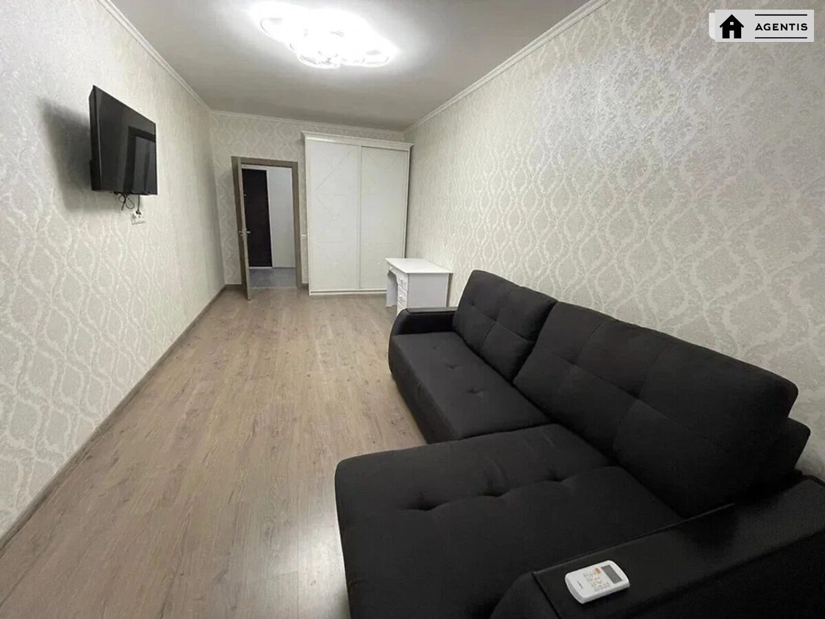 Apartment for rent 2 rooms, 48 m², 5th fl./9 floors. 8, Chervonoyi Kalyny prosp. Volodymyra Mayakovskoho, Kyiv. 