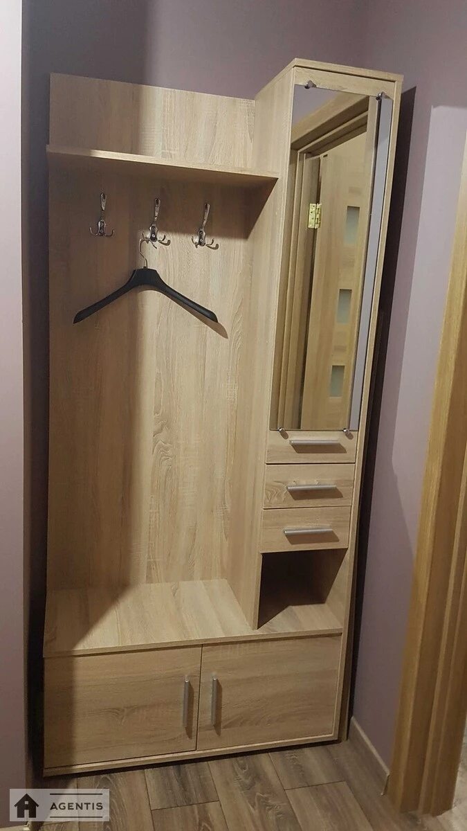 Сдам квартиру 1 комната, 47 m², 16 эт./25 этажей. 9, Академіка Глушкова просп., Киев. 