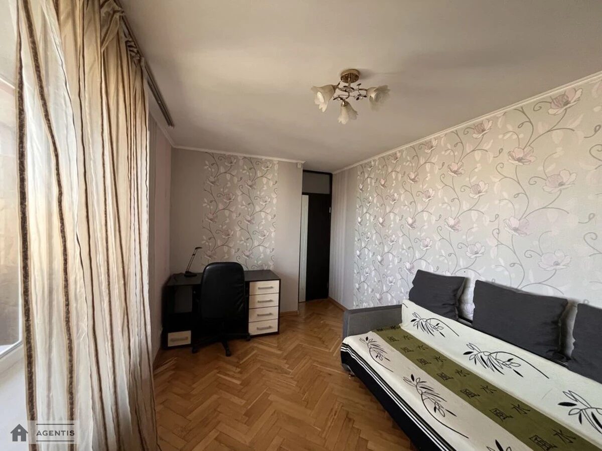 Сдам квартиру 2 комнаты, 54 m², 14 эт./14 этажей. 8, Ованеса Туманяна вул., Киев. 