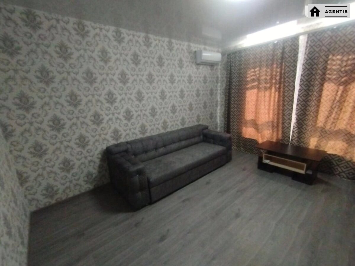 Apartment for rent 2 rooms, 62 m², 9th fl./16 floors. 67, Beresteyskyy prosp. Peremohy, Kyiv. 