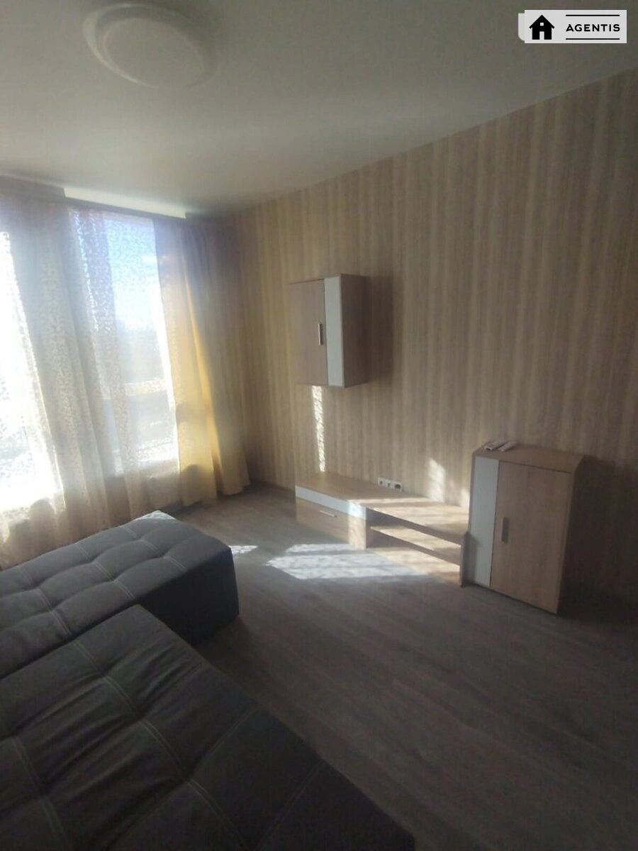 Apartment for rent 2 rooms, 62 m², 9th fl./16 floors. 67, Beresteyskyy prosp. Peremohy, Kyiv. 