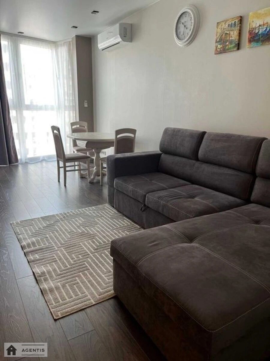 Apartment for rent 2 rooms, 52 m², 22nd fl./25 floors. Dragomanova, Kyiv. 